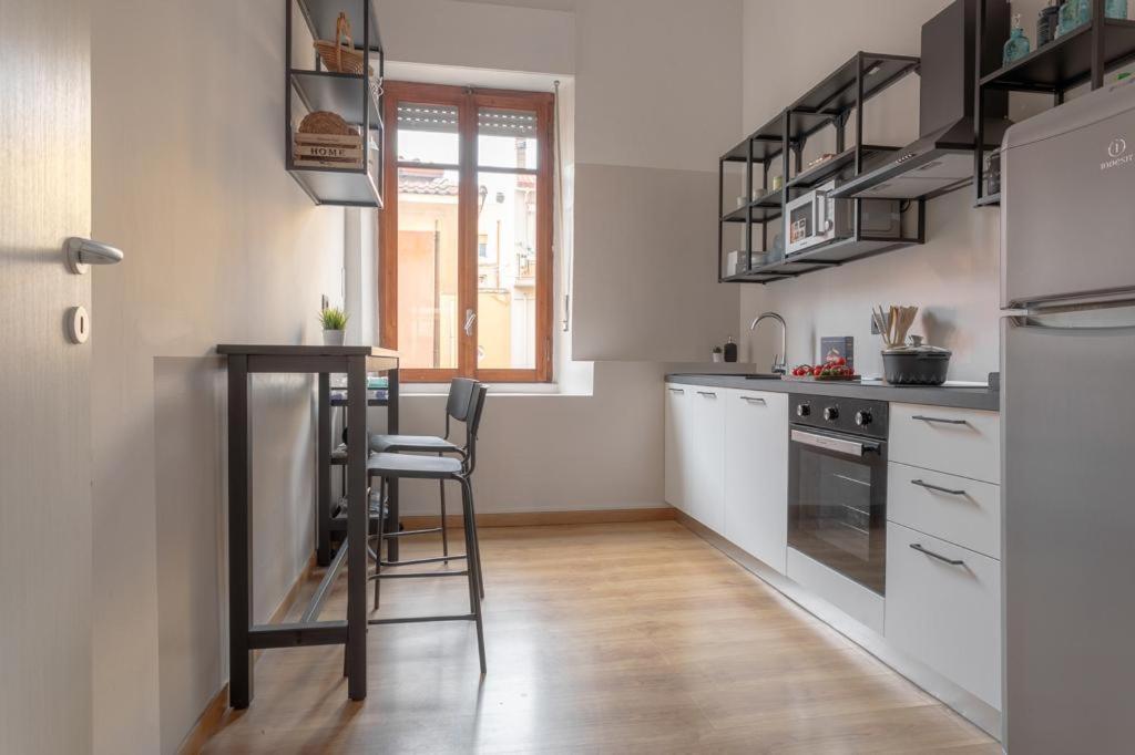 Buscine Home Pescara Centro - Palma Gratuita In Lido Attrezzato المظهر الخارجي الصورة