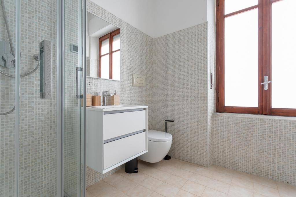 Buscine Home Pescara Centro - Palma Gratuita In Lido Attrezzato المظهر الخارجي الصورة